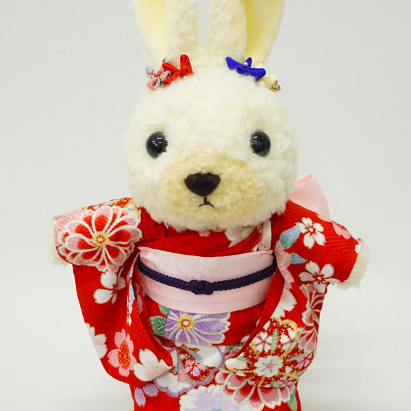 着物を着たウサギの人形 着物を着たウサギのぬいぐるみ。 10.6インチ (27cm) 日本製
