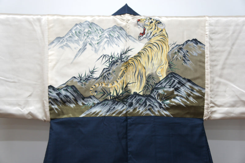 Superfine HAORI for men "Wild tiger"