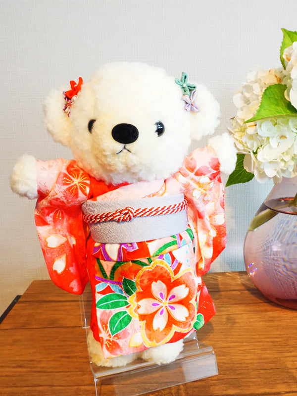 Ausgestopfter Bär im Kimono. 8,2&quot; (21 cm), hergestellt in Japan. Stofftier-Kimono-Teddybär-Puppe. „Mischung / Rot / Orange&quot;
