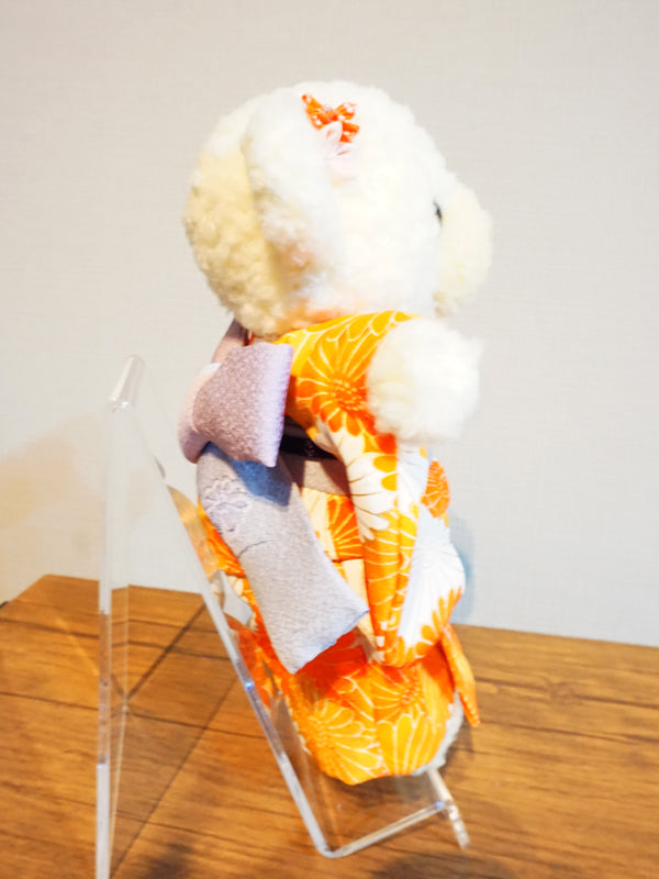 Oso de peluche vistiendo kimono. 8,2&quot; (21 cm) hecho en Japón. Muñeco de peluche tipo kimono con osito de peluche. &quot;Mix / Orange&quot;