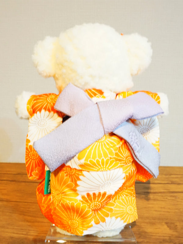 Oso de peluche vistiendo kimono. 8,2&quot; (21 cm) hecho en Japón. Muñeco de peluche tipo kimono con osito de peluche. &quot;Mix / Orange&quot;