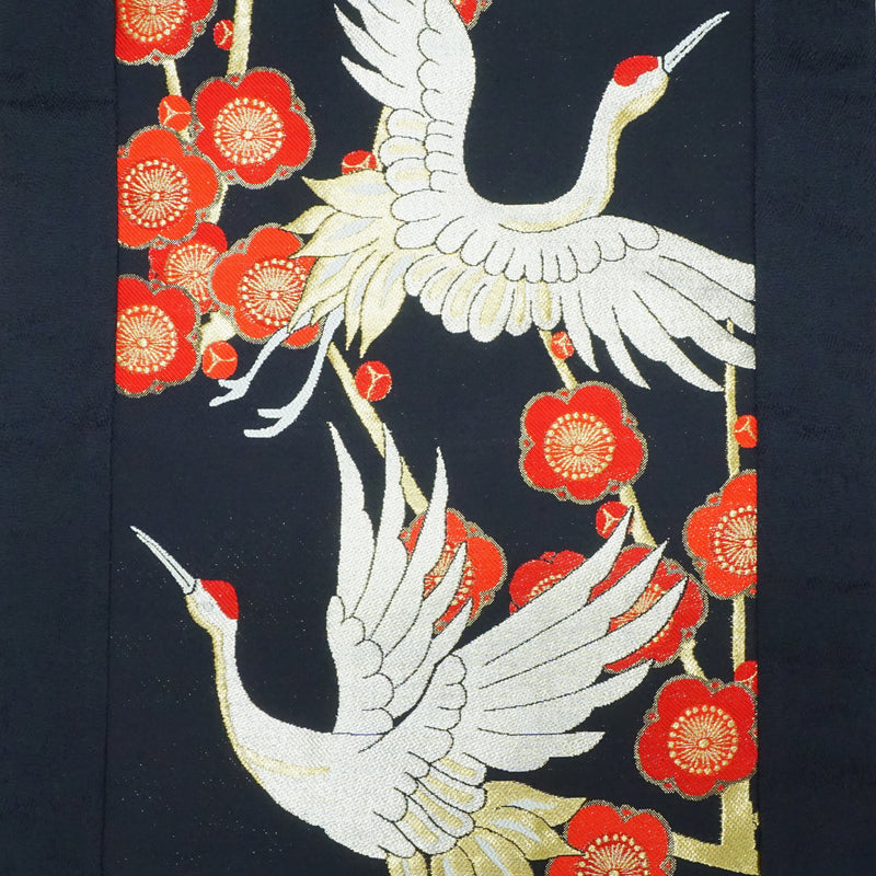 高級帯を使ったクッションカバー。日本製。和柄クッション。17.7×17.7" (45cm) "鶴鳥梅" （つるとりうめ