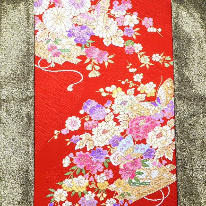 Housse de coussin en OBI de haute qualité. Fabriqué au Japon. Coussin à motif japonais. 17.7×17.7" (45cm) "Radeau de la fleur / Rouge / Or / B"