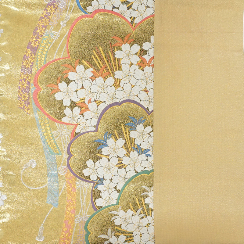 坐垫套由高级OBI制成。日本制造。日本图案靠垫。17.7×17.7" (45cm) "樱花/金色/米色/B"