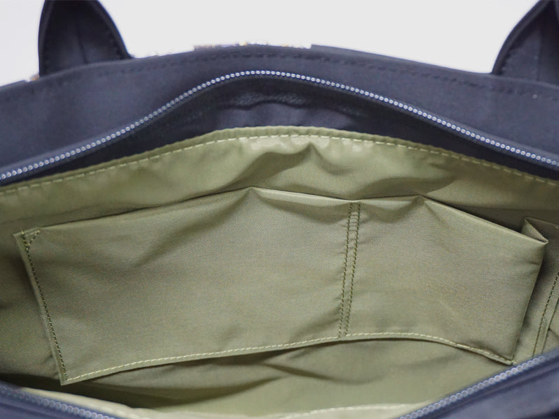 由高级OBI制成的拼布手提包。日本制造。女士手包和肩包，独一无二的 "亀甲文"