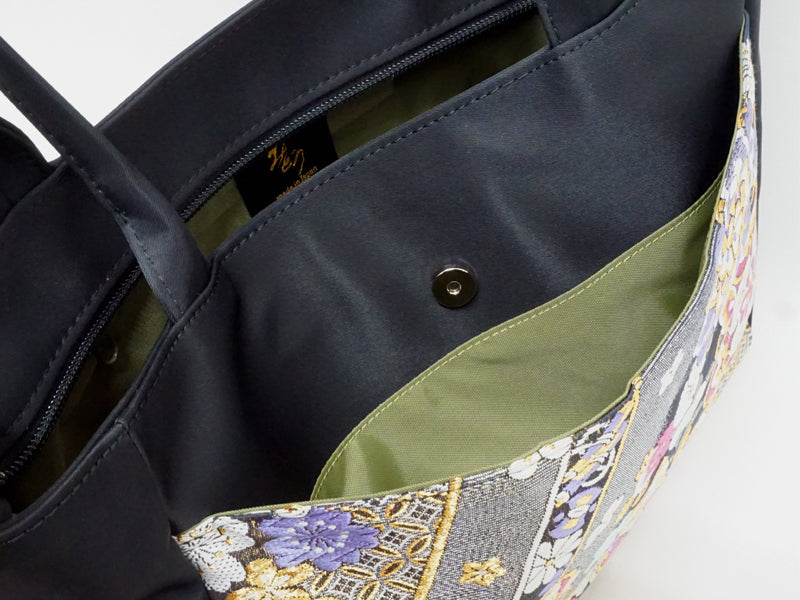 由高级OBI制成的手提包。日本制造。女士手包和肩包，独一无二的 "华家纹"