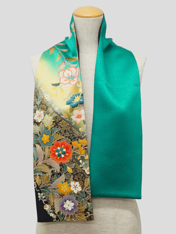 Шарф KIMONO. Платок с японским узором для женщин, женский, сделано в Японии. "Цветы / изумрудно-зеленый"