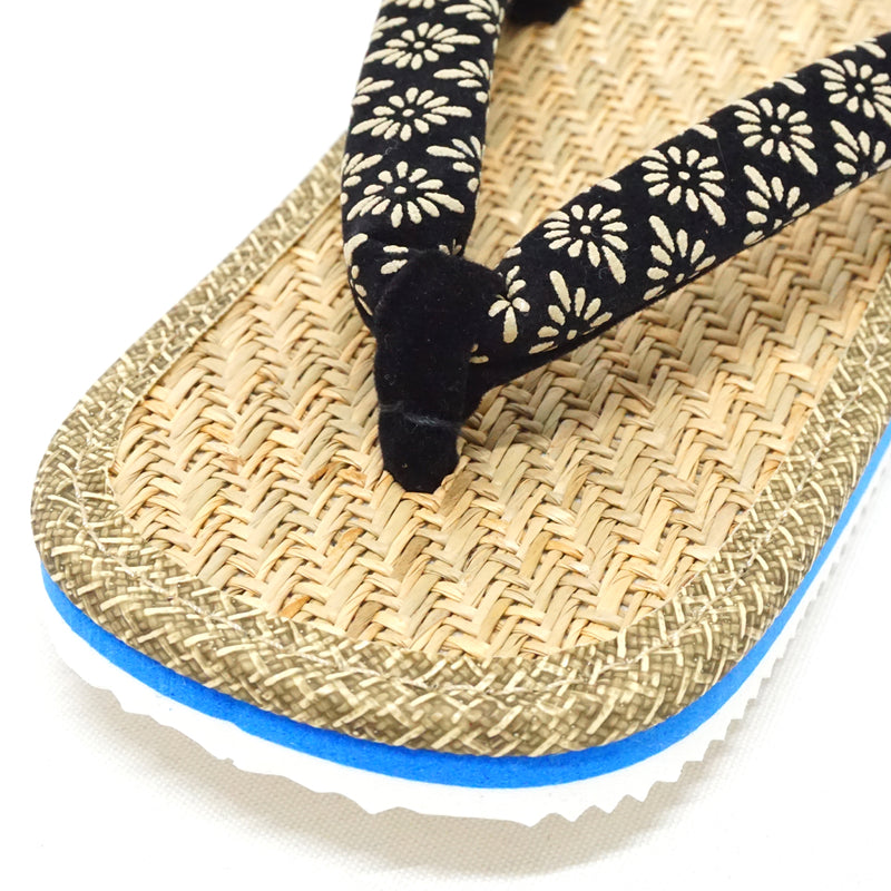 Japanische Sandalen für Kinder. &quot;ZORI&quot; Gummisandalen hergestellt in Japan. &quot;Schwarz / Wappendesign&quot;