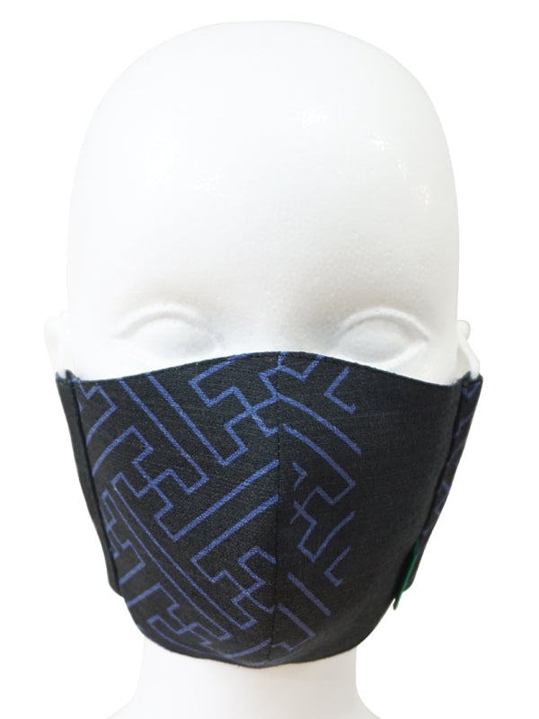 不織布入り浴衣生地のフェイスマスク。日本製。洗える、丈夫、繰り返し使える。"Lサイズ/さやがた/紗綾型"