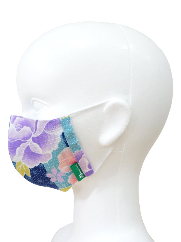 Máscara facial de tela Yukata que contiene tela no tejida. fabricada en Japón. lavable, duradera, reutilizable "Tamaño medio / Peonía azul / 青牡丹"