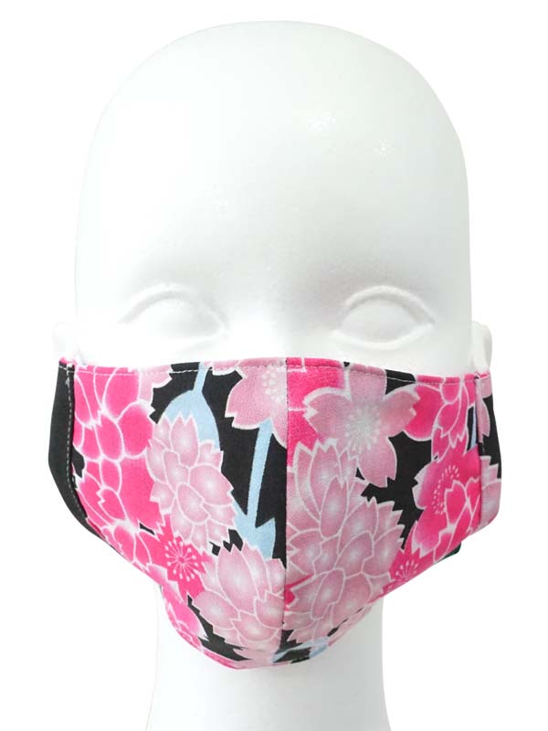 面罩由含有无纺布的浴衣面料制成。日本制造。可清洗，耐用，可重复使用。"中等尺寸/黑樱花/黒桜"