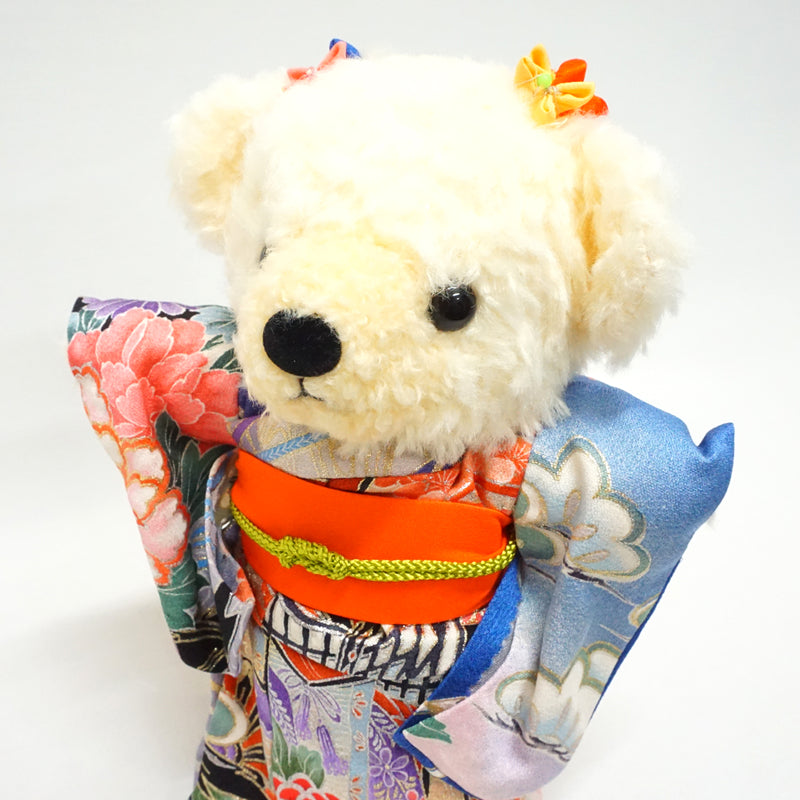 Ours en peluche portant un kimono. 21 cm (8.2") fabriqué au Japon. Poupée ourson en peluche portant un kimono. "Bleu / Orange"