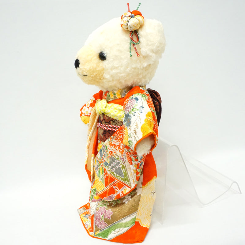 Чучело медведя в кимоно. 11,4" (29 см), сделано в Японии. Фаршированное животное Кукла Мишка в кимоно. "Красный / желтый"