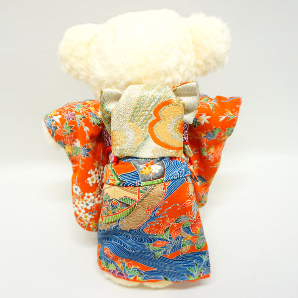 Чучело медведя в кимоно. 11,4" (29 см), сделано в Японии. Фаршированное животное Кукла Мишка в кимоно. "Оранжевый / микс"
