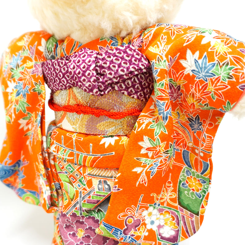穿着和服的填充熊。11.4" (29cm) 日本制造。填充动物和服泰迪熊公仔。"橙色/混合"