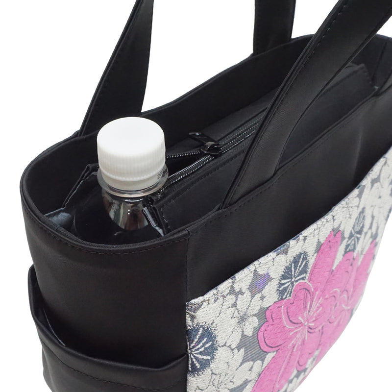 Borsa a mano con mini ciondolo per borsa in OBI di alta qualità. Borse da donna, pezzo unico "Fiori di ciliegio / Rosa / Bianco".
