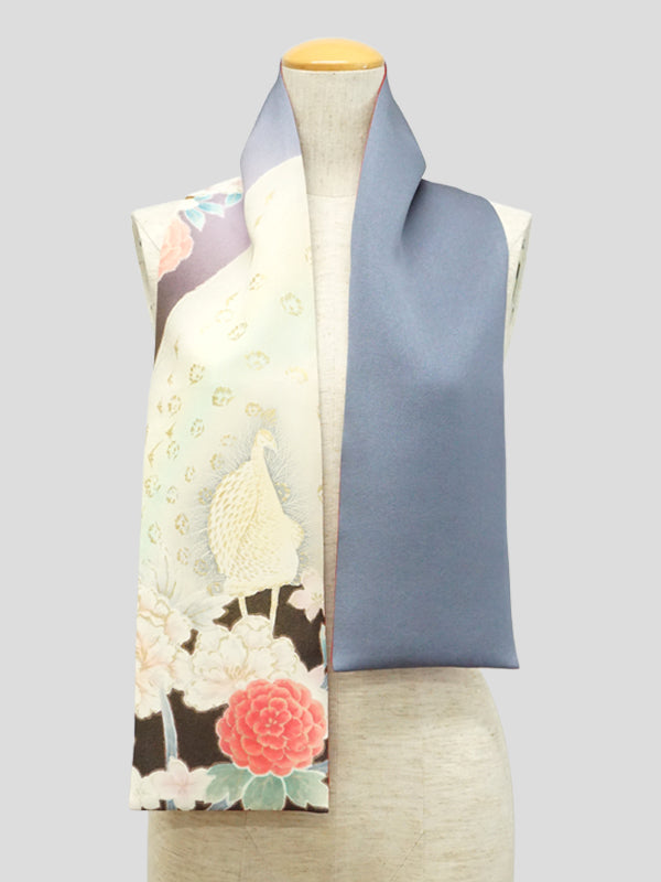 KIMONOのスカーフ。和柄ショール 女性用 レディース 日本製"ピーコック/レッド"