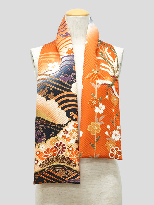 KIMONO-Schal. Schal mit japanischem Muster für Damen, Damen hergestellt in Japan. &quot;Orange / Weiß / Schwarz&quot;