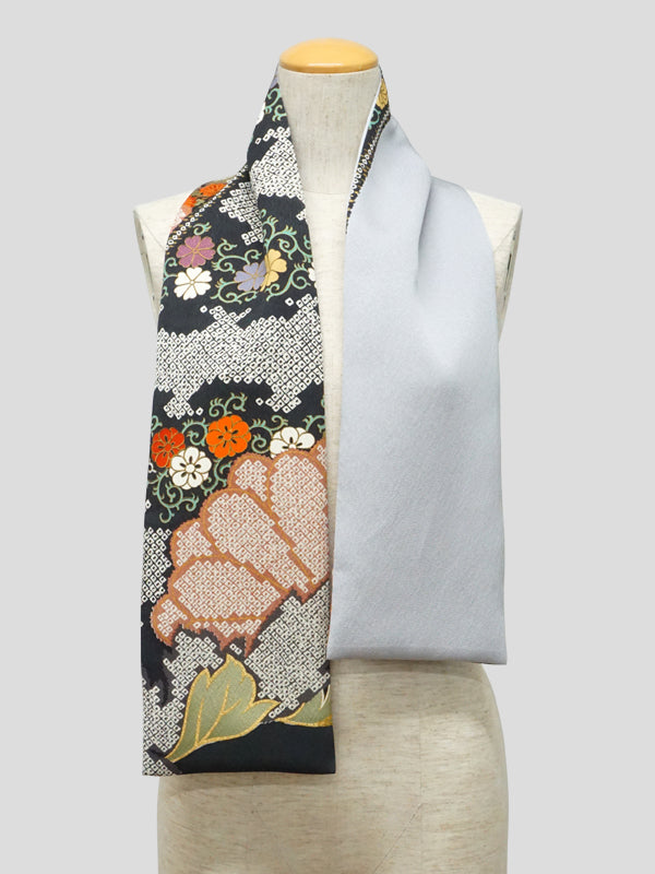 KIMONO围巾。日本图案的女性披肩，日本制造的女士。"日本模式"