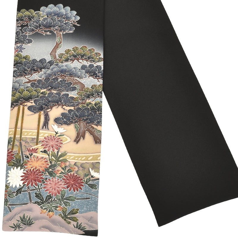 Шарф KIMONO. Женский платок с японским узором, женский, сделано в Японии. "Хризантема и сосна".