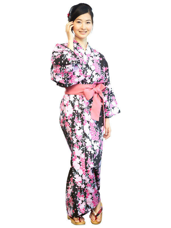 带腰带的浴衣。日本制造。绿叶浴衣 "黑樱花/ 黒桜"