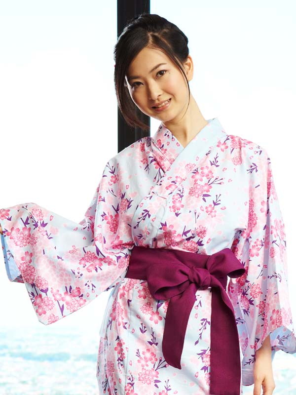 サッシュベルト付きの浴衣です。日本製。ミドリ浴衣「水色桜/水色桜」